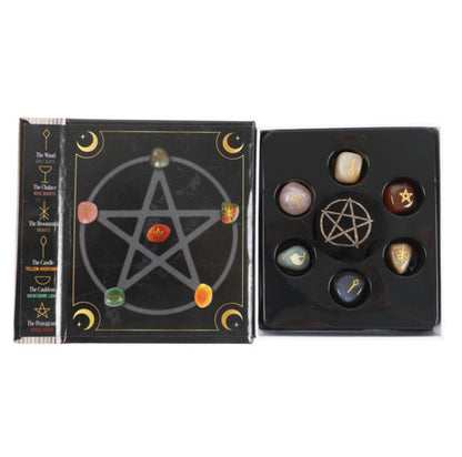 THE WITCHES GUIDE TO CRYSTALS GIFT SET